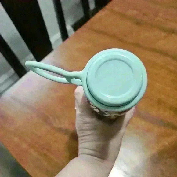 TAL Flowered insulated water bottle. - Picture 3 of 7